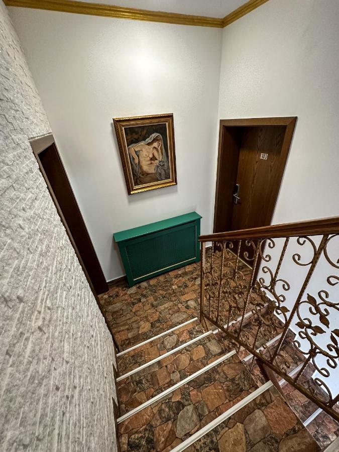 Oasis Historic Central House Bucharest Exterior photo